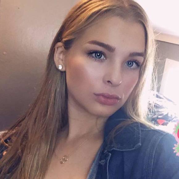 Meet your Posher, Miranda - Picture 1 of 1